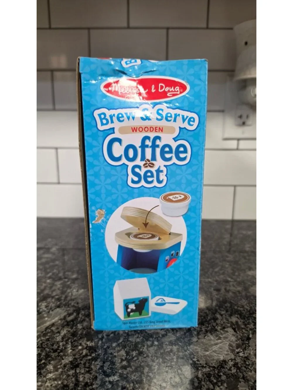 MELISSA AND DOUG BREW AND SERVE COFFEE BARISTA WOODEN PLAY KITCHEN FAKE FOOD SET